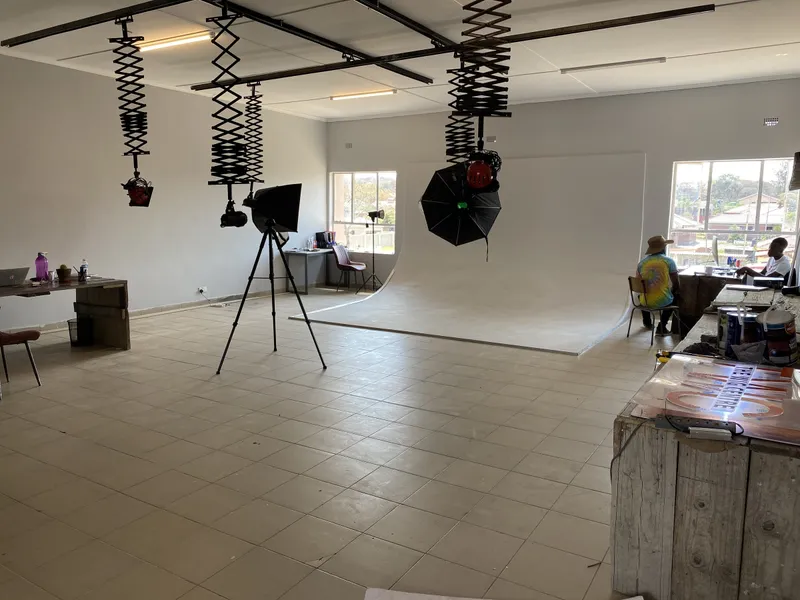 The ceiling lighting rig built for the Kapture studio