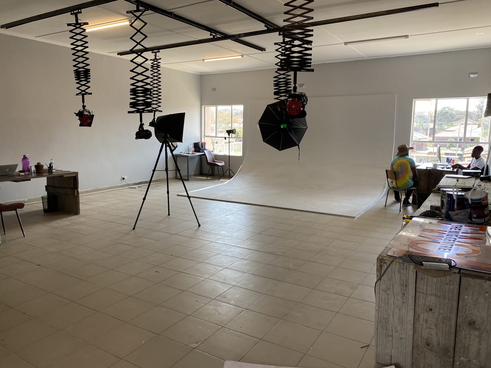 The ceiling lighting rig built for the Kapture studio